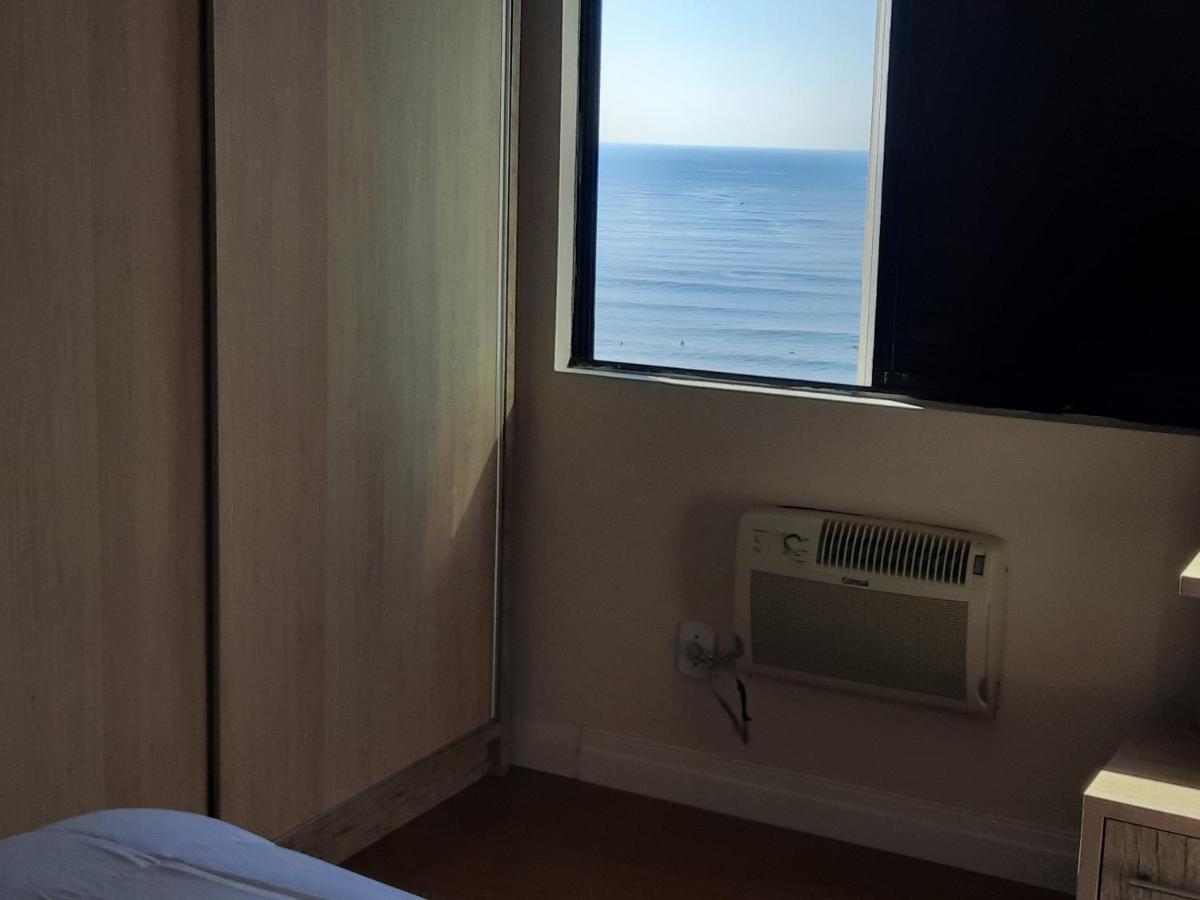 Amplo Apto 2 1quarto Vista Mar 50m Da - Somente Familiares Apartamento