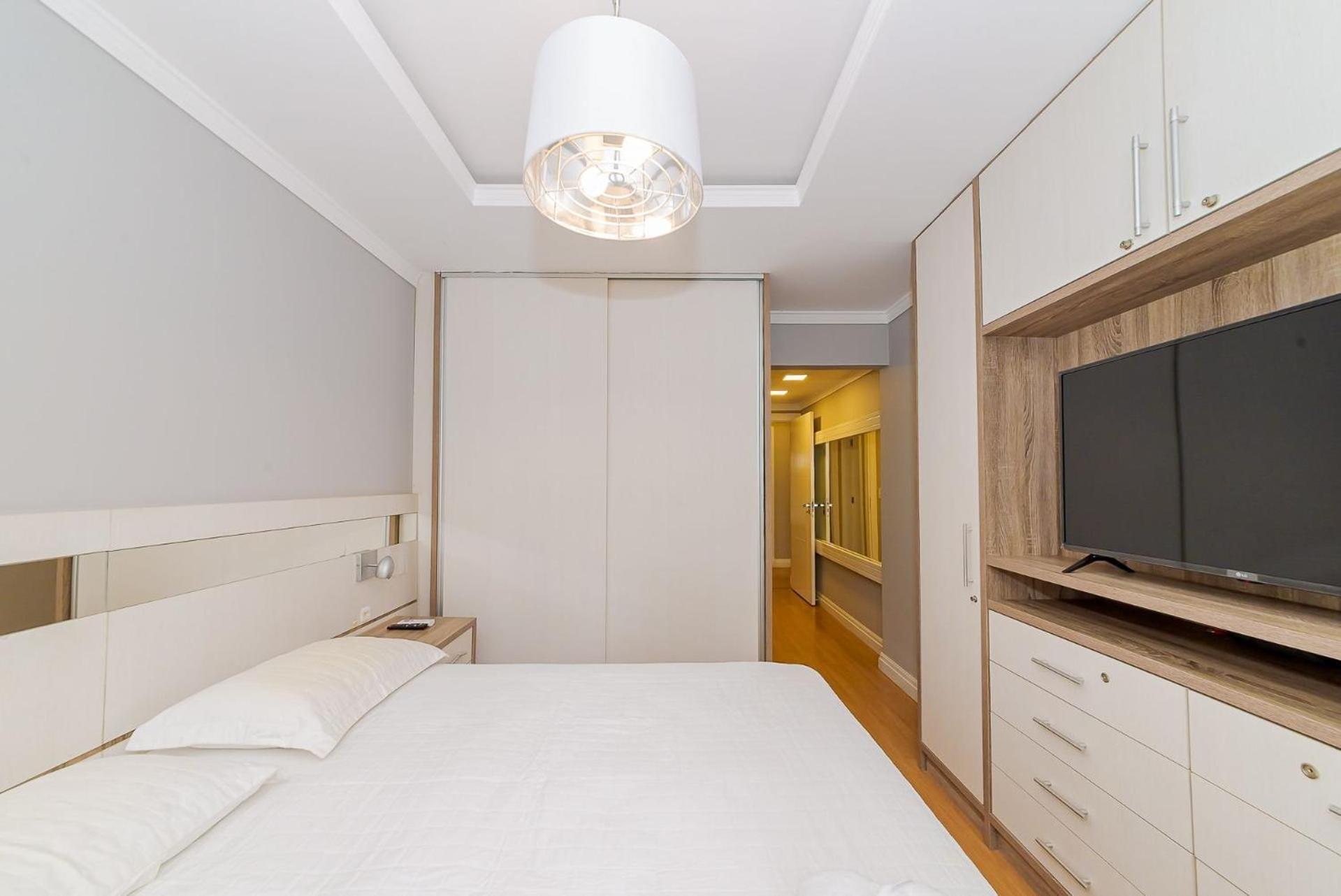 Apartamento Amplo Apto 2 1quarto Vista Mar 50m Da - Somente Familiares *