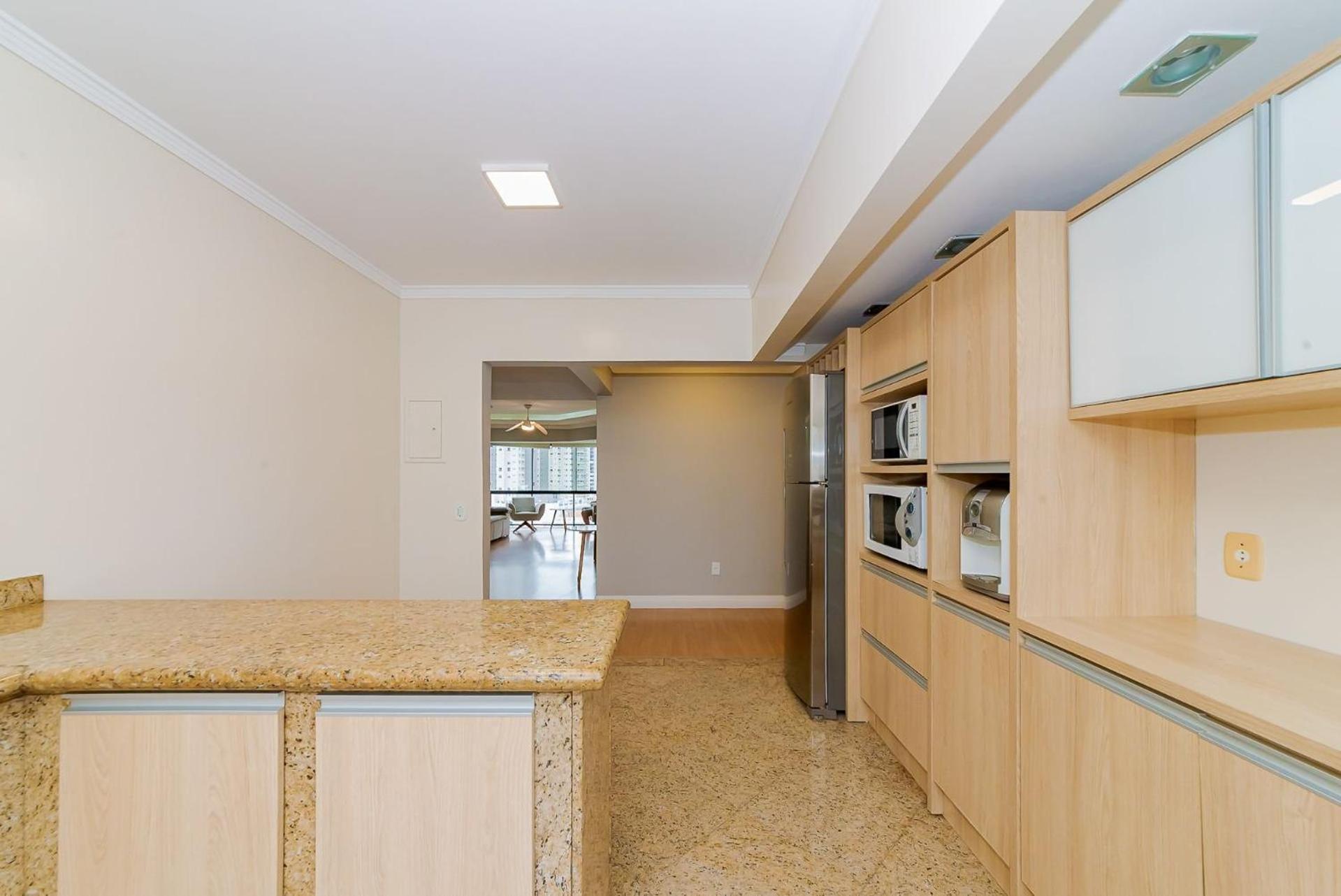Amplo Apto 2 1quarto Vista Mar 50m Da - Somente Familiares