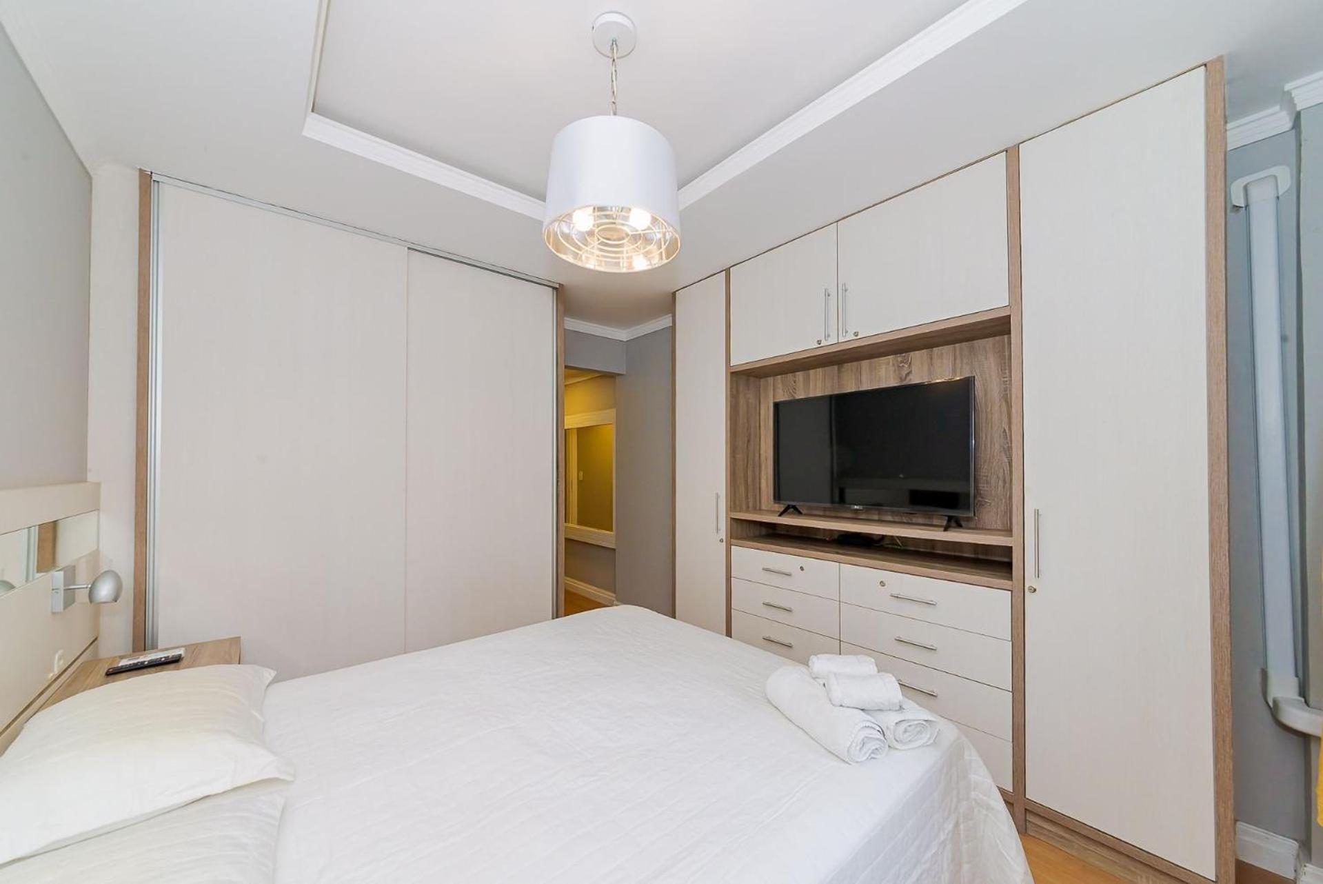 Amplo Apto 2 1quarto Vista Mar 50m Da - Somente Familiares * Balneario Camboriu
